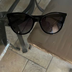 Long champ black sunglasses